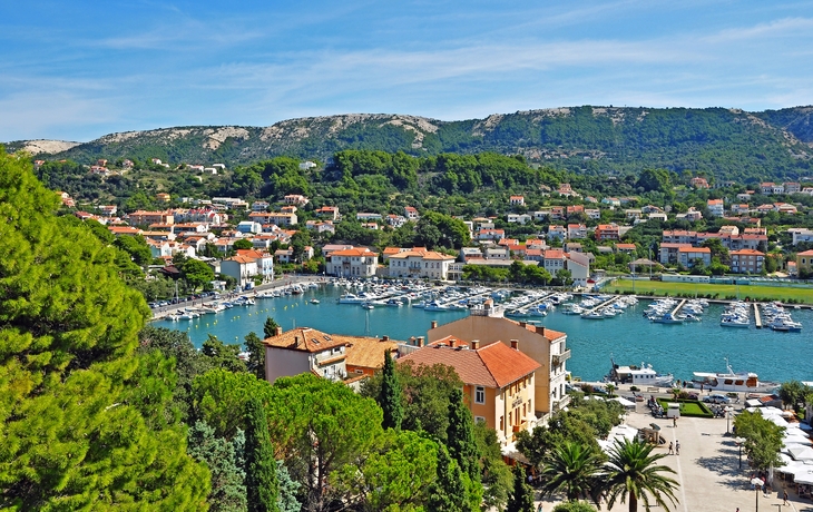 Hafen und Altstadt von Rab auf der Insel Rab, Kroatien