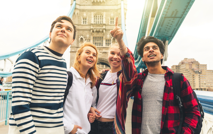 Tower Bridge über der Themse in London, Vereinigtes Königreich