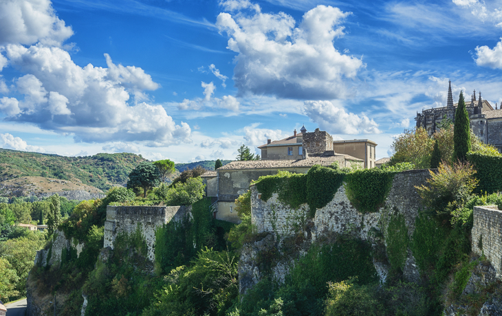 Eindruck des Dorfes Viviers in der Ardeche-Region von Frankreich