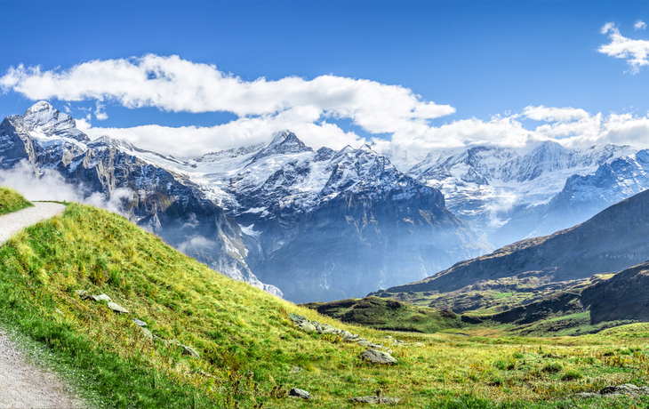 Wandern in den Schweizer Alpen