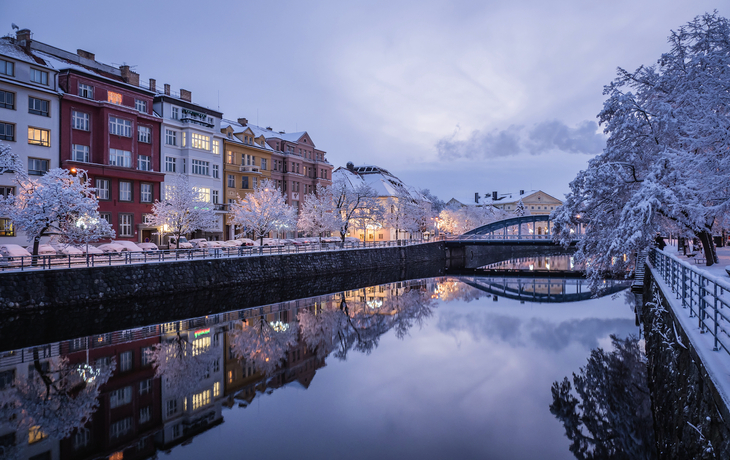 Winterabend in der historischen Stadt Ceske Budejovice in der Tschechischen Republik