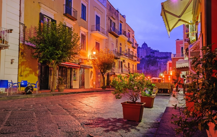 Ischia bei Nacht