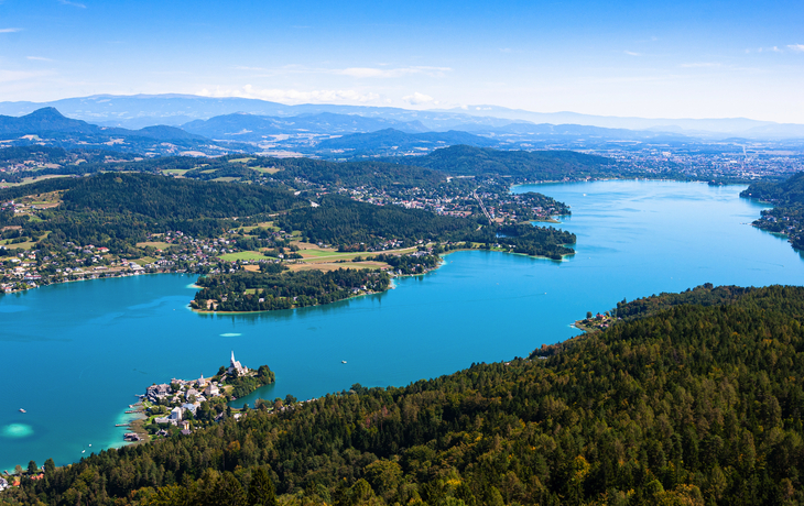 Wörthersee in Kärnten mit Maria Wörth im Vordergrund