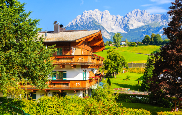 traditionelles Almhaus in Going am Wilden Kaiser
