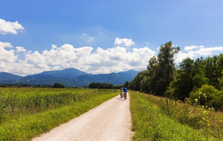 Radweg um den Chiemsee in Bayern, Deutschland