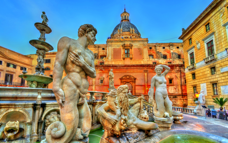 Fontana Pretorian in Palermo
