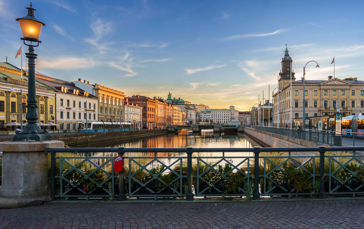 Blick vom Brunnspark auf das Stadtzentrum von Göteborg