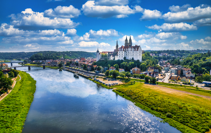Blick über die Stadt Meißen an der Elbe in Sachsen